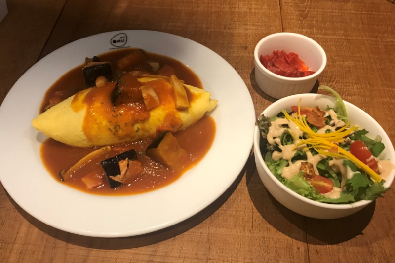 バンコク「ＯＭＵ（おむ）」日本のふわふわオムライスのレストラン感想